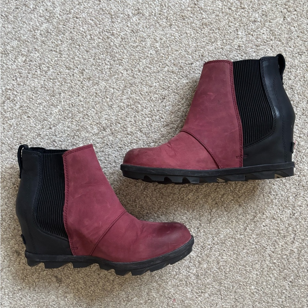 Sorel Joan of Arctic wedge ll Chelsea Boot